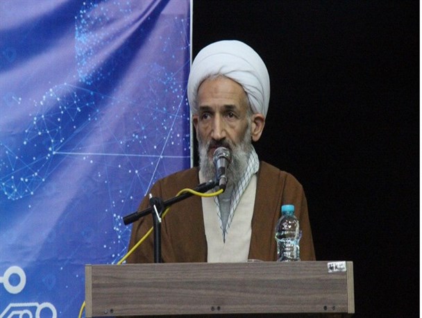 برخی تربیت‌شدگان غرب با القای«ما نمی‌توانیم» دنبال سازش با امریکا هستند/«مسئولان»کمک نمی‌کنید مانع نشوید!