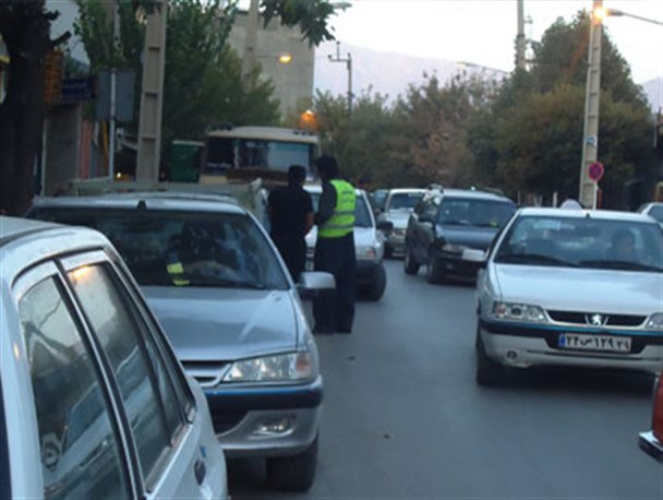 بار سنگینی ترافیک جوانرود بردوش ناوگان حمل و نقل عمومی و شهروندان
