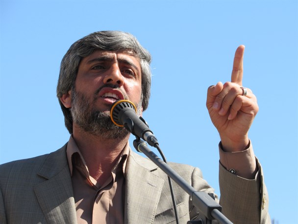 باید محل خرج های نجومی در انتخابات مشخص شود / چه کسانی دارند مبادی نظام ما را تبدیل به تبانی می کند/ مگر می شود عزت مردم را با پول خرید