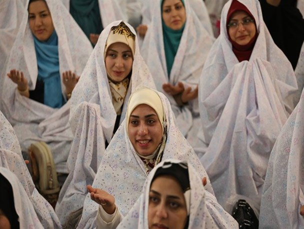 ترس از مشکلات مادی باعث تاخیر در ازدواج نشود
