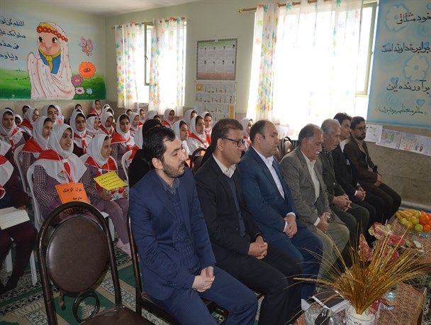 همایش خیرین کوچک در شهرستان بهارستان برگزار شد+ تصاویر