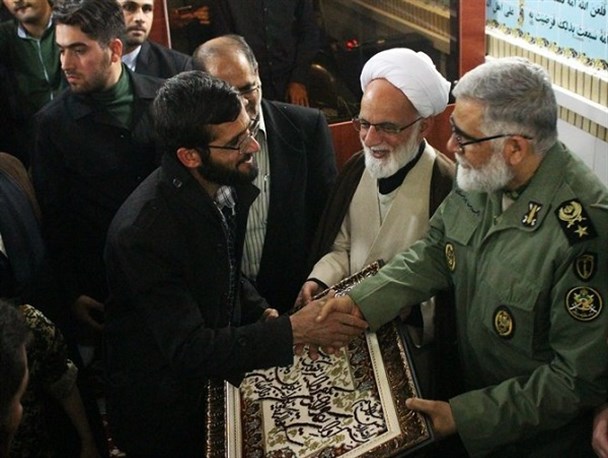 مراسم بزرگداشت شهدا در اراک+تصاویر