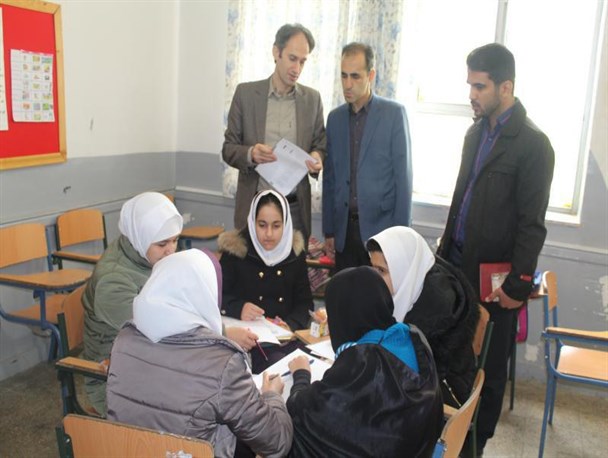 آزمون مقدماتی لیگ علمی دانش‌آموزی گالیکش برگزار شد + تصاویر
