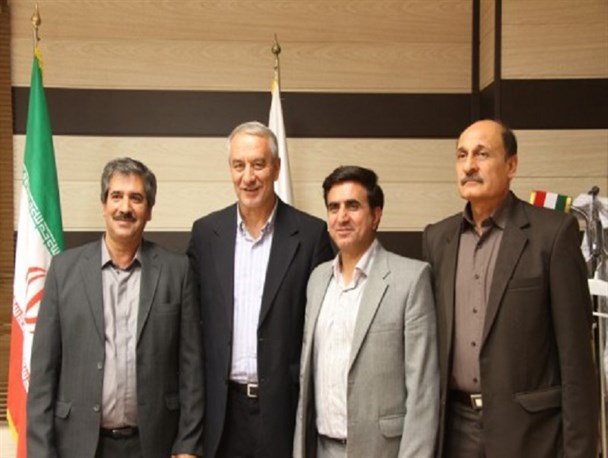 در هیأت فوتبال استان سمنان چه می‌گذرد؟/ هیأت فوتبال؛ حیاط‌خلوت «آقای خاص»