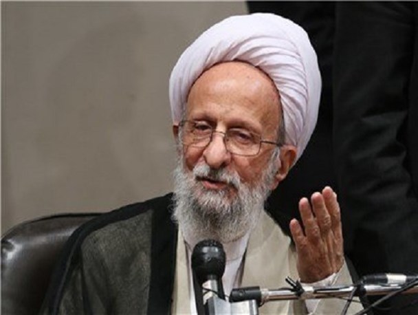مقام معظم رهبری باعث بر آب رفتن نقشه‌های دشمن پس از ارتحال امام(ره) شد