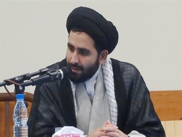 اقتصاد مقاومتی با مدیریت قرارگاهی اجرا شود/اقتصاد مقاومتی نسخه شفا بخش نجات کشور