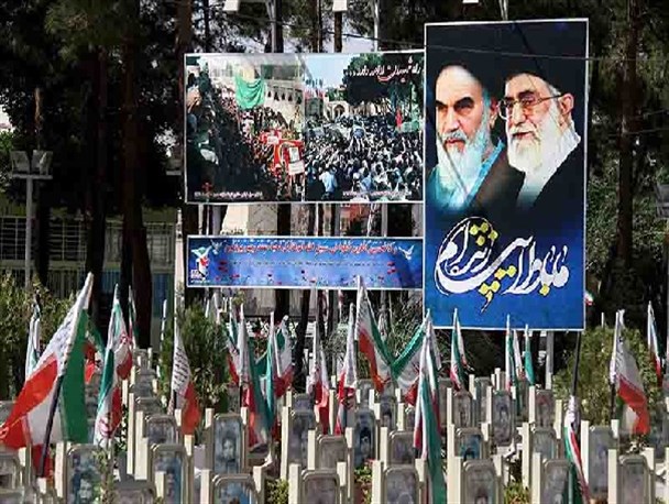 برپایی خیمه معرفت شهدا در گلستان شهدای اصفهان