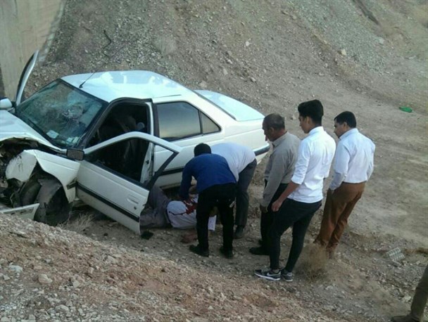 اولین فوتی حوادث رانندگی در محورهای مواصلاتی شهرستان راور در سال جدید+تصاویر