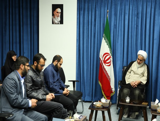 سال جدید بیشترین اثرپذیری را از محول‌الحال بودن خداوند داشته باشیم