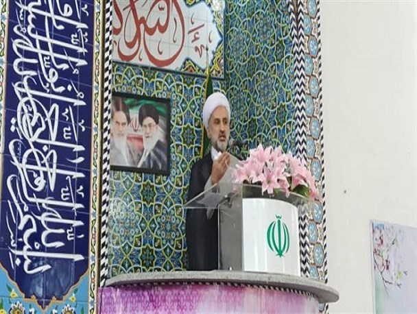 حل مشکلات مردم در گرو خدمت خالصانه و جهادی است/ تأثیر امنیت بر سرمایه‌گذاری بخش خصوصی