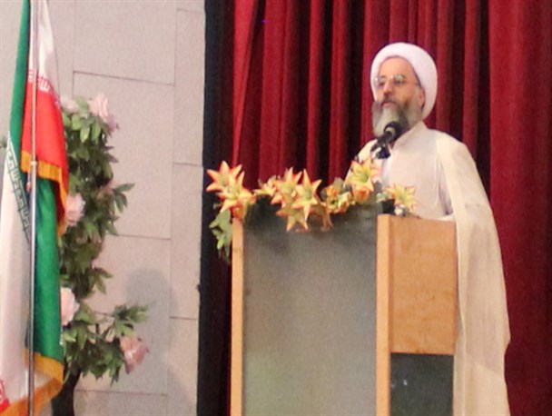 مشکلات زنان را نمی توان در عرض یک روز حل و فصل کرد