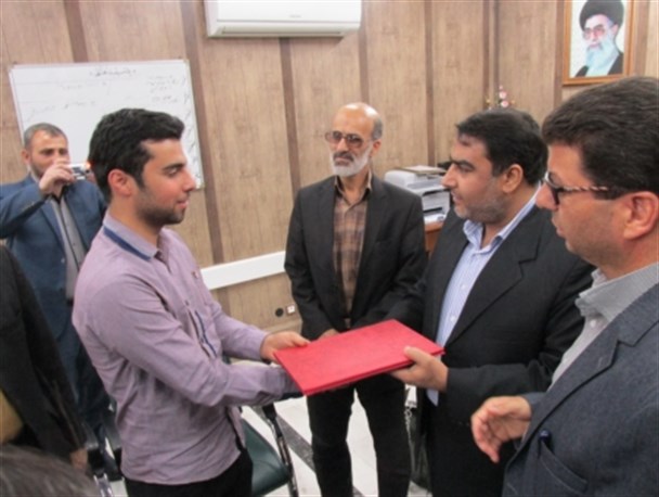 از جانباز عرصه مبارزه با قاچاق کالا و ارز در خمین تجلیل شد+عکس