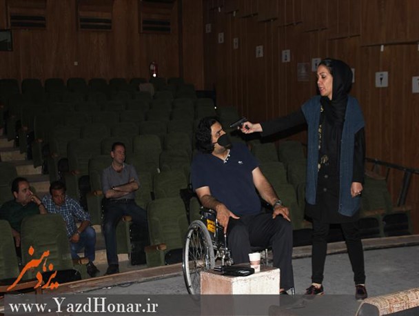 «مرگ و دختر جوان» با زبان فارسی برای اولین بار در یزد اجرا می شود/موافقت «آریل دورفمان» برای اجرا در یزد