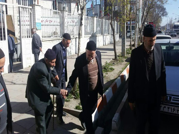 پدران شهدا به اردوی زیارتی - تفریحی اعزام شدند