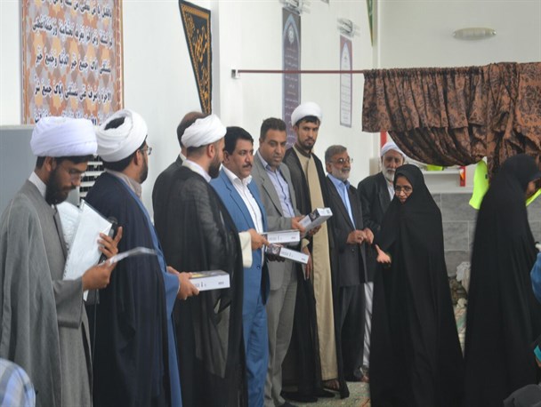 اعتکاف باعث دگرگونی حال معتکفین می شود