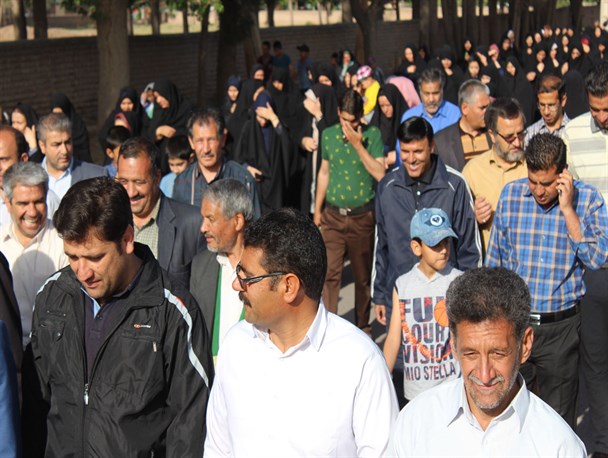 همایش پیاده‌روی خانوادگی در رشتخوار +تصاویر