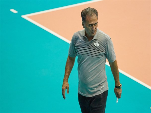 شهنازی: تغییرنسل تبدیل به یک بهانه شده؛ هدف‌گذاری‌ها فرار روبه‌جلوست/ از انتخاب مربی در والیبال ایران می‌توان یک کتاب نوشت!