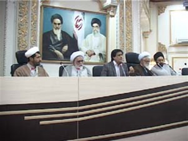 ترک فریضه امر به معروف و نهی از منکر موجب ویرانی جامعه می شود