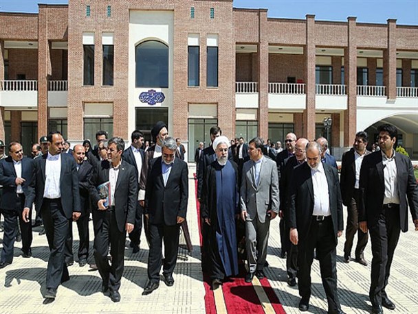 بازار بزرگ ایرانی اسلامی شهر اندیشه با حضور رئیس جمهور افتتاح شد