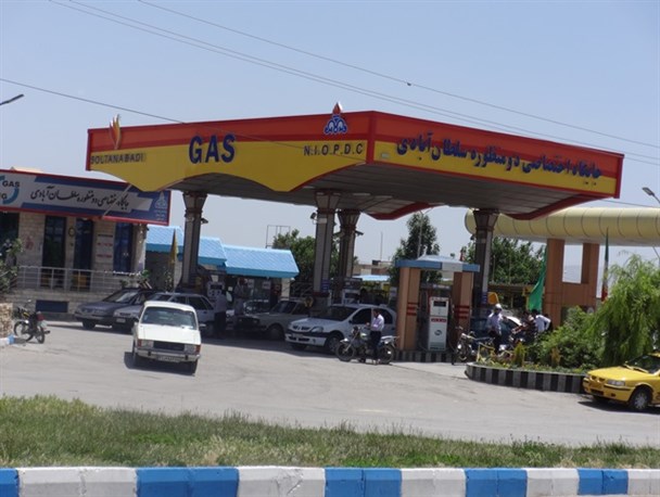نارضایتی شهروندان کنگاور نسبت به تک نرخی شدن بنزین