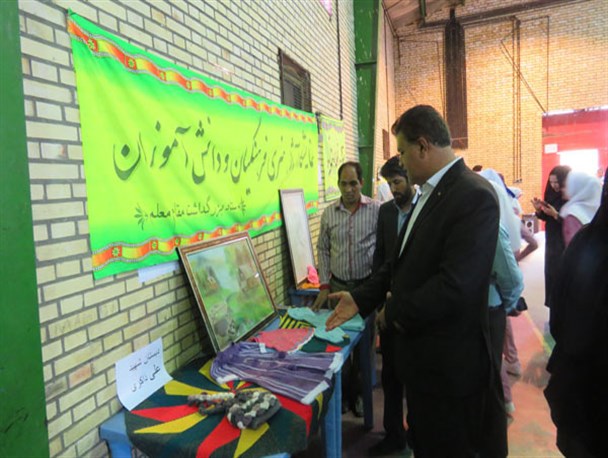 نمایشگاه های صنایع دستی باعث ایجاد انگیزه در دانش آموزان می شود