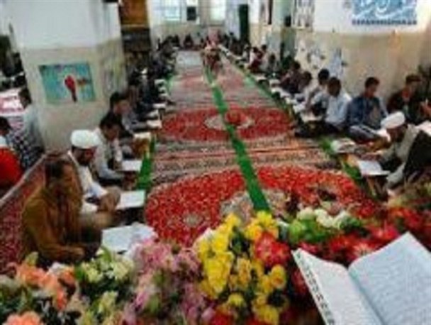 برگزاری آیین جزخوانی حرم مطهر امامزاده اسحاق هرند برای دهمین سال