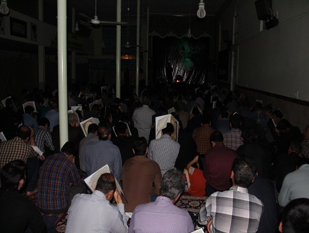 احیای شب نوزدهم ماه رمضان در اسفراین