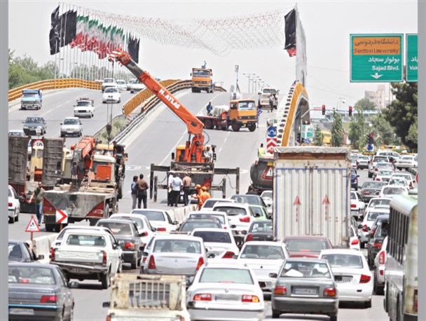 پل آزادی در مسیر کلانتری- استقلال تا ۱۵ روز دیگر مسدود می‌ماند