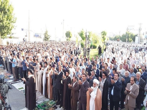 اقامه باشکوه نماز عید فطر در کهگیلویه و بویراحمد + تصاویر