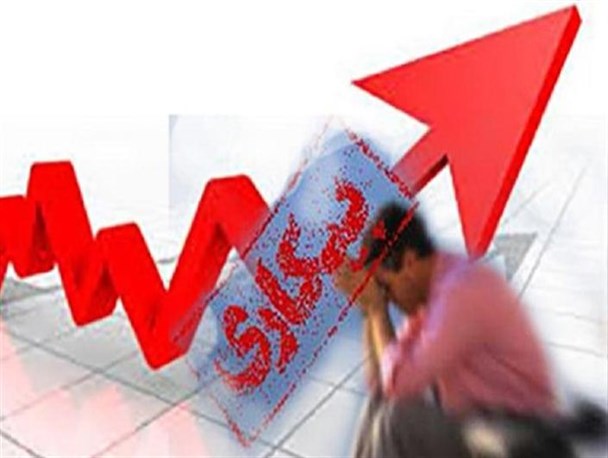 دولت به قیمت بیکاری مردم و کاهش تولید، تورم را کاهش داد/ دولت دلار را به بازار تزریق کند