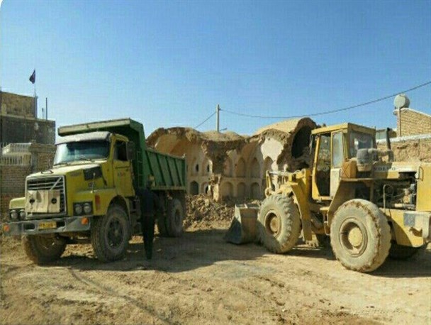 7000 متر از بافت‌های متروکه محسن آباد برخوار تخریب شد/ اعلام آمادگی برای همکاری با مالکان بافت های فرسوده+ تصاویر