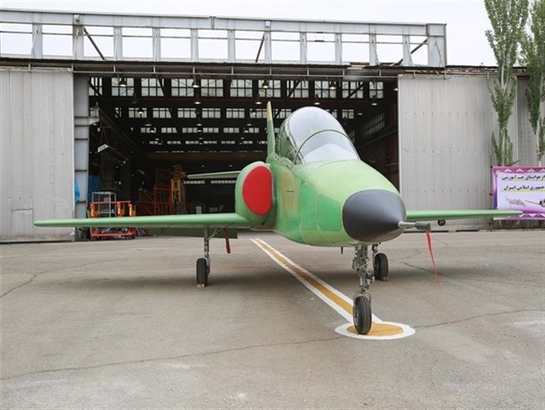 مراسم رونمایی از ۳ فروند جنگنده کوثر با حضور امیر حاتمی و فرمانده کل ارتش برگزار شد