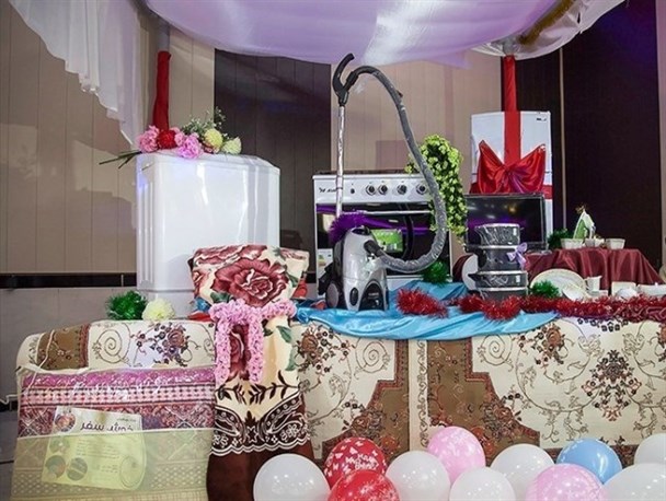 تامین جهیزیه ۱۸ نوعروس ایوانی