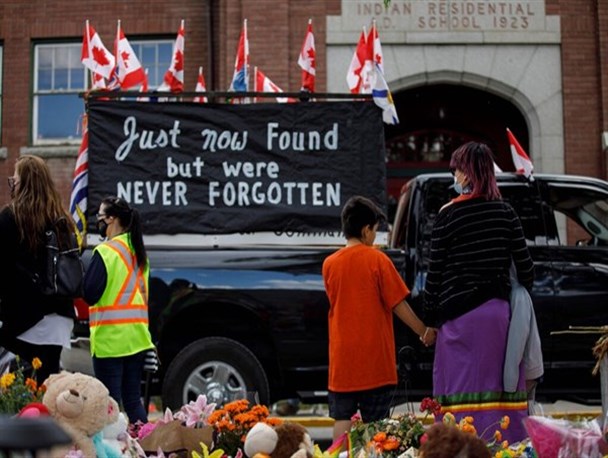 ماجرای کشف گورهای جمعی در مدارس بومی‌های کانادا