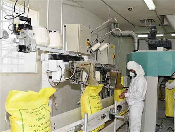 صفر تا ۱۰۰ نحوه نظارت هوشمند شبکه آرد و نان در گلستان/ کار قاچاقچیان آرد سخت شد