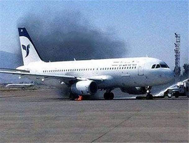 تائید نقص فنی در اولین پرواز اعزام حجاج از فرودگاه یزد/ امیدوار به پرواز هواپیما با۴ساعت تاخیر هستیم