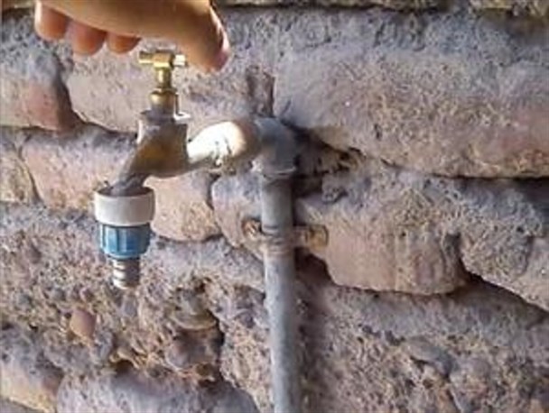 ناهماهنگی آبفا و پیمانکار باعث قطعی ۱۰ ساعته آب شهرستان بهار شد
