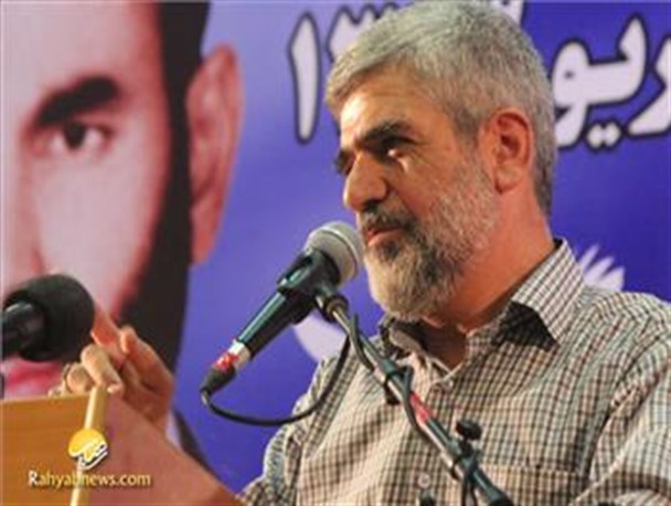 مذاکره کنندگان فکر نکنند استکبار جهانی با ما پسرخاله شده است