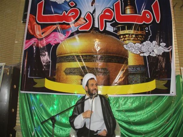 سرپلذهاب غرق درنور و شادی شد/ جمع عاشقان حرم رضوی در حرم احمد ابن اسحاق(ره)