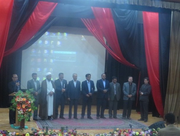 همایش تجلیل از کارمندان نمونه شهرستان خواف برگزار شد