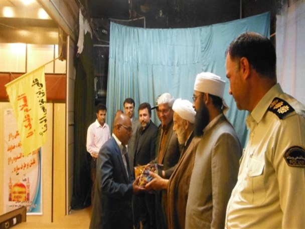 همایش تجلیل از کارمندان نمونه ادارات تایباد برگزارشد+تصاویر