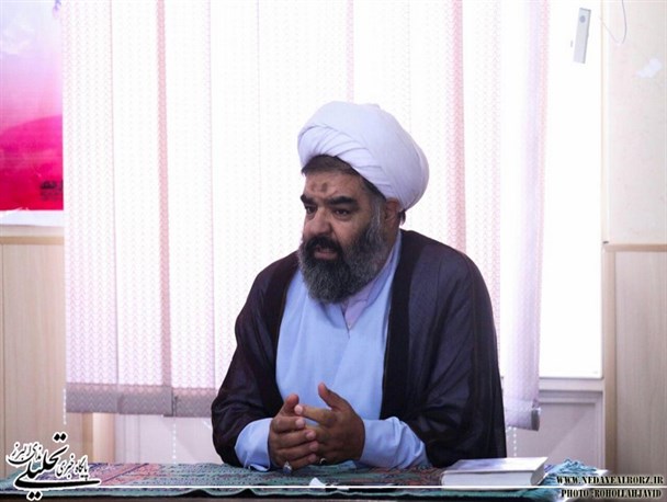 مسئولان از مناصب و قدرت خود به نفع مردم استفاده کنند