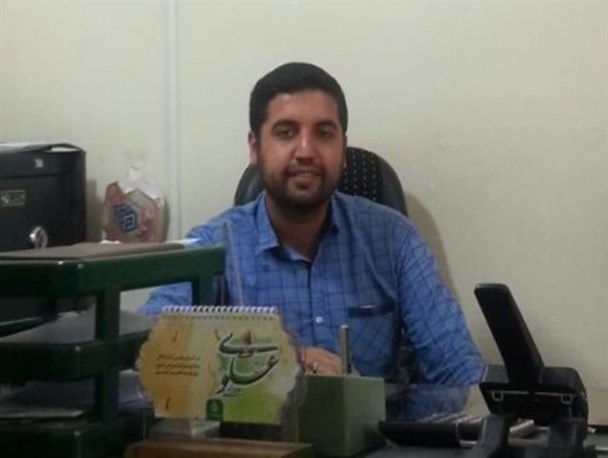 رمز موفقیت یک کارمند دوری ازجناح گرایی سیاسی است