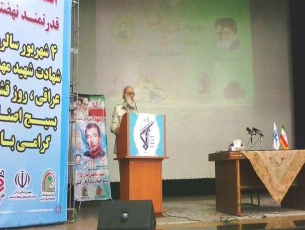 اصناف با روحیه بسیجی می توانند وضع اقتصادی را سامان دهند/ انقلاب اسلامی درگیر جنگ اقتصادی است