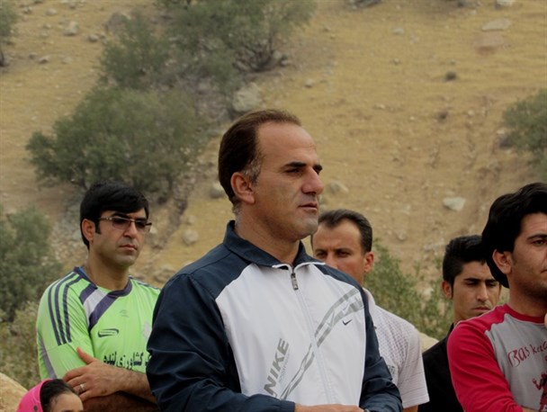 امروز  مردم جای خالی مسئولان را پر کردند