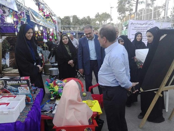 حضور کانون های فرهنگی و تربیتی نی ریز در نمایشگاه دستاورد های دانش آموزی