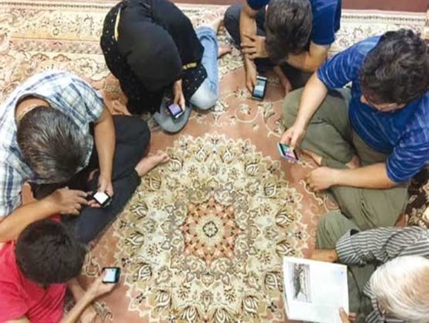 دور جمع شدن هایی که روز به روز رنگ می بازند/ارتباط موزائیکی افراد خانواده !