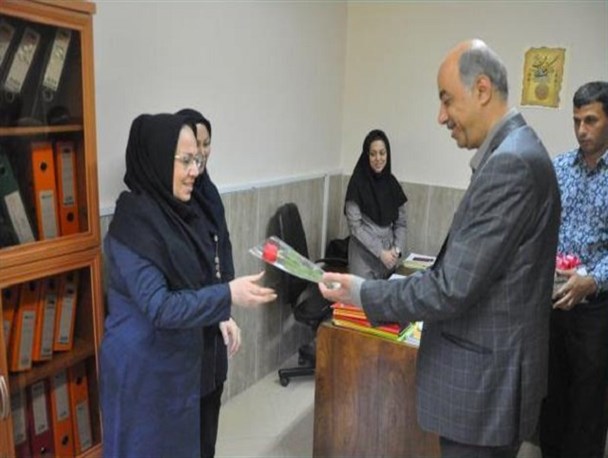 رییس دانشگاه منابع طبیعی از کارکنان دانشگاه تقدیر کرد+ تصاویر