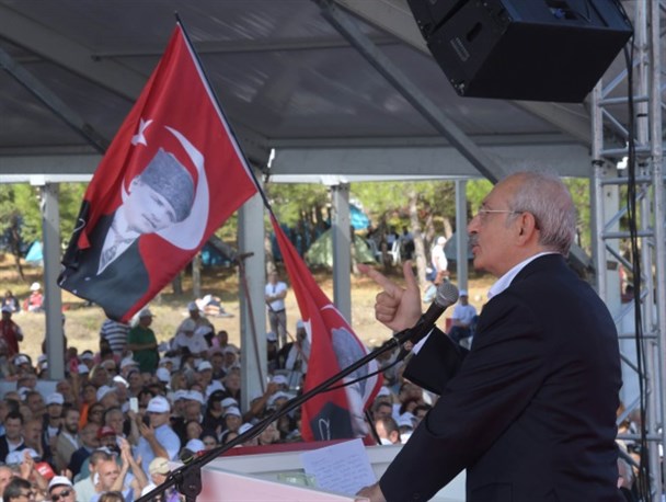 انتقادات کمال کیلیچدار اوغلو از حکومت اردوغان/ ایستادن در کنار مظلومین و مبارزه با ظالم نیز وظیفه من است