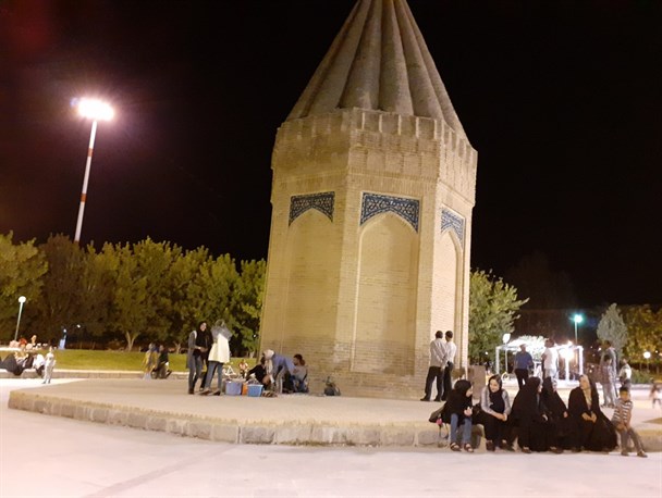 ضرورت ایجاد شبستان در جوار بقعه متبرکه حضرت حیقوق نبی(ع)/عدم توجه مسئولان به ظرفیت های تاریخی و دینی برای جذب گردشگر